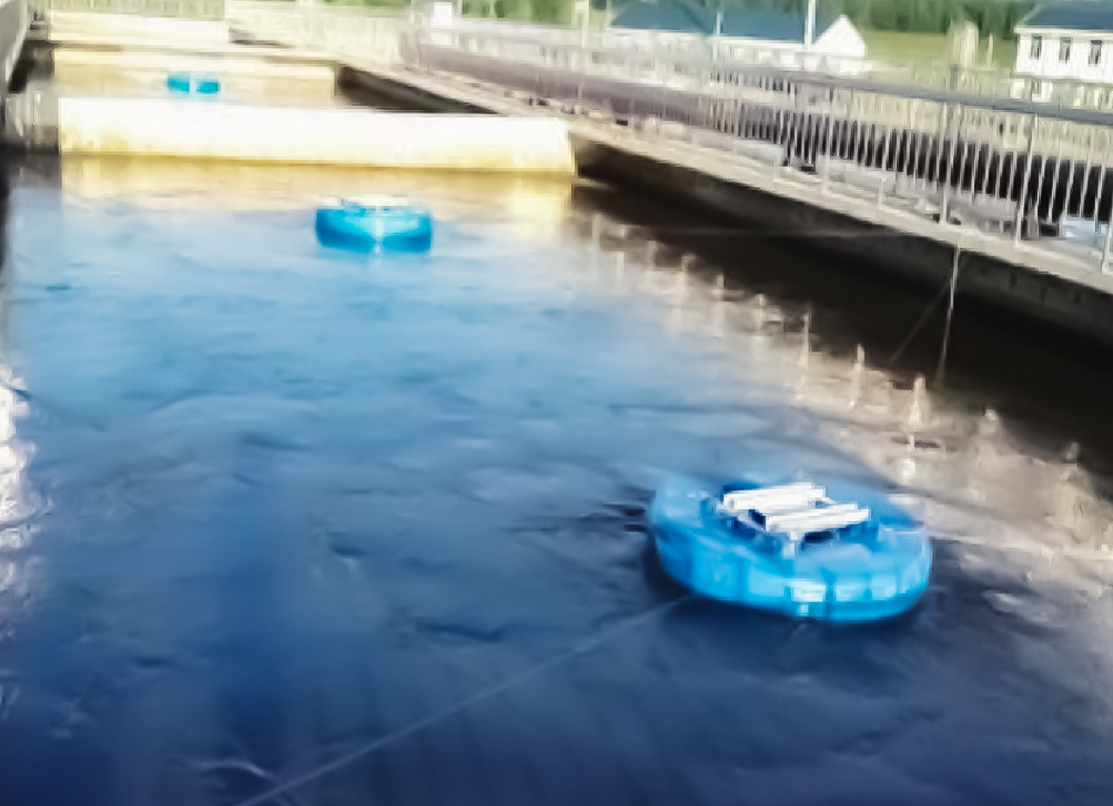 浮筒式潛水?dāng)嚢铏C(jī)