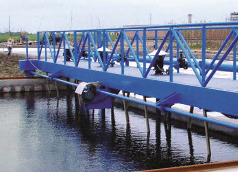 HTG行車(chē)式刮泥機(jī)